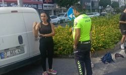 Antalya’da aynı kavşakta 5 dakika arayla iki motosiklet kazası kamerada