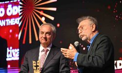 Kepez’in Uluslararası Akdeniz Tiyatro Ödülleri ilk kez sahiplerini buldu