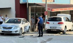 Osmaniye’de iki otomobilin karıştığı kazada 3 kişi yaralandı