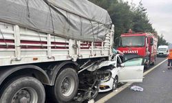 Osmaniye’de otomobil tıra arkadan çarptı: 4 ağır yaralı