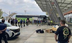Otogarda kızını vuran babayı vatandaşlar darbetti