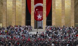 Anıtkabir 30 Ağustos'ta 630 bini aşkın ziyaretçiyi ağırladı