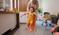 Beyin Felcinde Botoks ve Tendon Gevşetme Tedavisiyle, Asel Yeniden Yürümeye Başladı