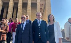 CHP Kahramanmaraş Milletvekili, Partinin 102. Yıldönümünde Atatürk’ün Huzurunda