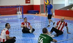 Depremde Bacağını Kaybetti, Voleybolla Hayata Tutundu
