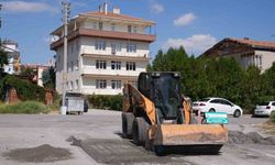 Gölbaşı Belediyesi yol çalışmalarına devam ediyor