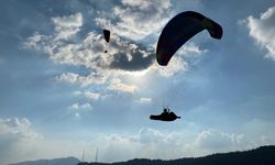 Kahramanmaraş'ta yamaç paraşütü festivali düzenlendi
