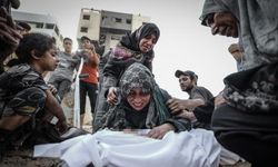 Katil İsrail aralarında yardım bekleyenlerin de olduğu 24 Filistinliyi daha katletti