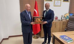 Prof. Dr. Kaya’dan Başkan Kıraç’a Ziyaret