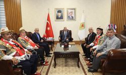 Vali Mükerrem Ünlüer, Kuvayı Milliye Mücahitler Derneği’ni Ağırladı
