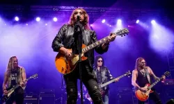 Kiss’in Gitaristi Ace Frehley Kimdir, Öldü mü, Kaç Yaşında Hayatını Kaybetti?