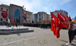Afşin’de Çelenk Sunma Töreni Düzenlendi