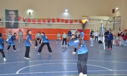 Afşin’de Okullar Arası Voleybol Turnuvası Başladı
