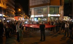 Adana ve çevre illerde İsrail'in Küresel Sumud Filosu'na saldırısı protesto edildi