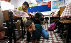 Adana ve çevre illerdeki okullarda tahliye tatbikatı yapıldı