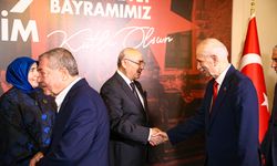 Adana'da 29 Ekim Cumhuriyet Bayramı dolayısıyla resepsiyon verildi