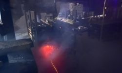 Adana'da kereste dükkanında çıkan yangın söndürüldü