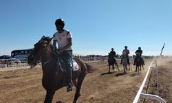 Antalya'da '16. Manavgat Side Geleneksel Rahvan At Yarışları' yapıldı