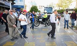 Antalya'da 'Beyaz Baston Güvenlik Günü' farkındalık yürüyüşü düzenlendi