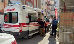 Antalya'da komşular arasında çıkan bıçaklı kavgada 1 kişi yaralandı