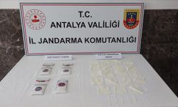 Antalya'da uyuşturucu operasyonunda yakalanan zanlı tutuklandı
