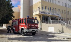 Burdur'da okulda afetlere karşı tatbikat yapıldı