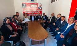 CHP Mersin Milletvekili Gülcan Kış Gülnar'da parti teşkilatını ziyaret etti