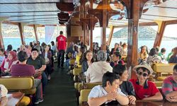 Demre'de özel bireyler tekne turu yaptı