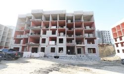 Hatay Antakya'da afet konutlarının yapımı sürüyor