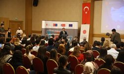 Hatay'da 'Pedagojik Yaklaşımlarla Dezenformasyonla Mücadele Çalıştayı' yapıldı