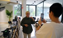 İşitme engellilerin sosyal medya kullanımı için 'sessiz dil' içeriği üretiyor
