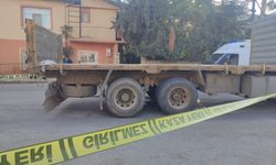 Isparta'da kamyon ile motosikletin çarpıştığı kazada 1 kişi öldü, 1 kişi yaralandı