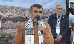 İsrail'in alıkoyduğu Küresel Sumud Filosu aktivistlerinden Arslan ve Şimşek, Alanya'da karşılandı