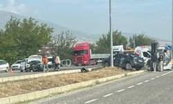 İki Otomobilin Çarpıştığı Kazada 2 Kişi Yaralandı