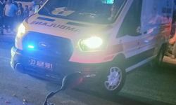 Mersin'de kamyonetle çarpışan motosikletin sürücüsü hayatını kaybetti