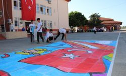 Mersin'de öğrenciler 480 parçalı yapbozla Cumhuriyet Bayramı'nı kutladı