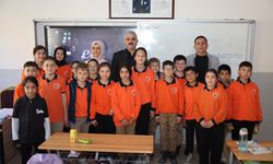 Pozantı Belediye Başkanı Avan sınıf başkanı seçilen öğrencinin vaadini gerçekleştirdi
