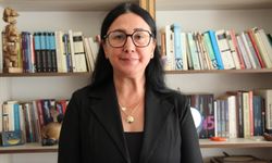 Üniversite öğrencileri sınav çıkışı topladıkları kalemlerle 15 binden fazla miniğin gönlünü fethetti