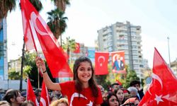 Adana’da Cumhuriyet’in 102. yılı coşkuyla kutlandı