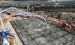 Hatay Büyükşehir Belediyesi, Yukarıokçular Mahallesi’nde çok amaçlı salon inşaatına başladı