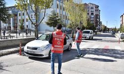 Isparta’da okul önleri ve kalabalık alanlarda denetim