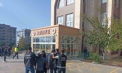 Aranan 2 Hükümlü Yakalanıp Cezaevine Gönderildi