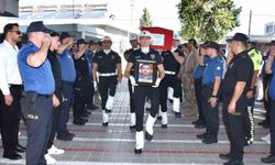 Kalp krizinden hayatını kaybeden polis memuru son yolculuğuna uğurlandı