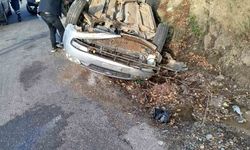 Osmaniye’de otomobil şarampole devrildi: 1’i çocuk 6 yaralı