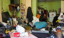 Tarsus’ta bir evden 28 ton çöp çıkarıldı