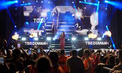 Tarsus’ta cumhuriyet coşkusu Sefo konseriyle zirveye ulaştı