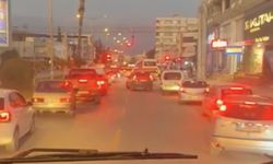 Yangına giden itfaiyeye fermuar sistemiyle yol verdiler