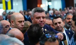 Aziz Yıldırım'la Hamdi Akın tartıştı; üyeler arasında arbede çıktı