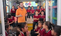 Büyükşehir’in Mobil Çocuk Kütüphanesi Her Yerde