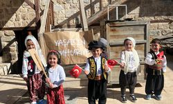 Cumhuriyet’in Ruhu Minik Yüreklerde Yaşatıldı